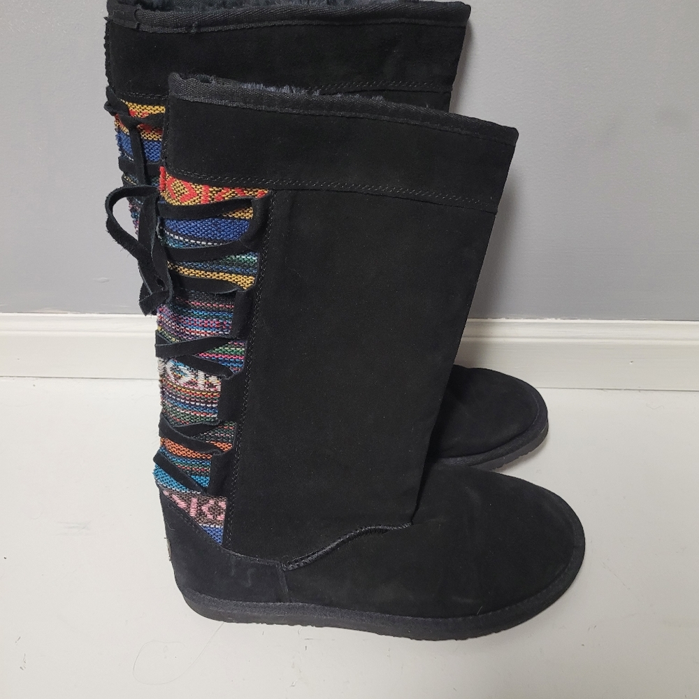 LAM New Black Suede Winter Boots Women's size 8 Colorful textile Black Ties